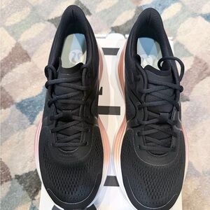 lululemon athletica Black Sneakers with Pink Midsole Accents